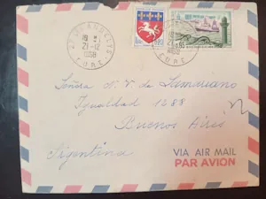 Sobre Francés de 1968 con Destino a Buenos Aires y Sellos de Escudo y Barco